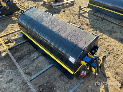 GIYI 72 in Skid Steer Sweeper (Unused)