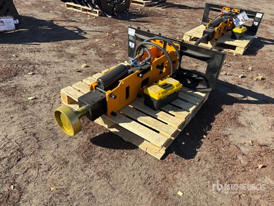 2025 GIYI GY-D680 7.5 in Skid Steer Post Driver (Unused)