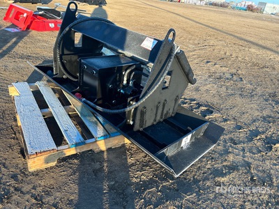 GIYI 70 in Skid Steer Plate Compactor (Unused)