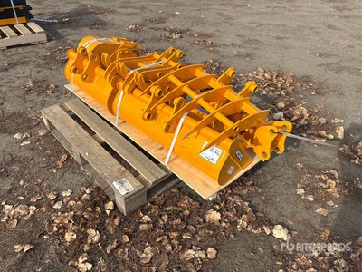 Quantity of (8) 2025 GIYI Cat 301 VCA-8 Mini Excavator Attachments (Unused)
