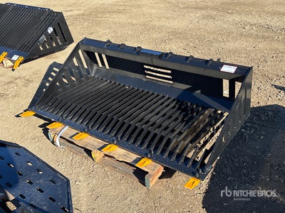 2025 GIYI GY-RB66 66 in Skeleton Skid Steer Bucket (Unused)