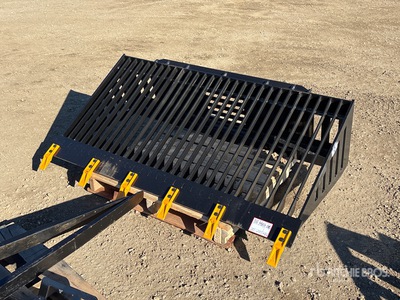 2025 GIYI GY-RB66 66 in Skeleton Skid Steer Bucket (Unused)