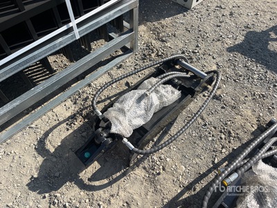2025 GIYI GY-XJ3T 11 in CAT Hydraulic Excavator Thumb (Unused)