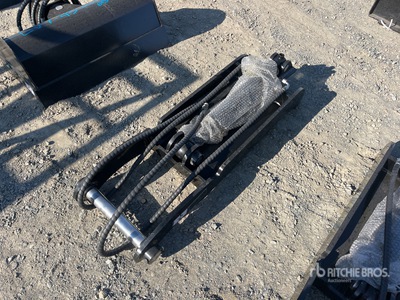 2025 GIYI GY-XJ7T 14 in Hydraulic Excavator Thumb (Unused)
