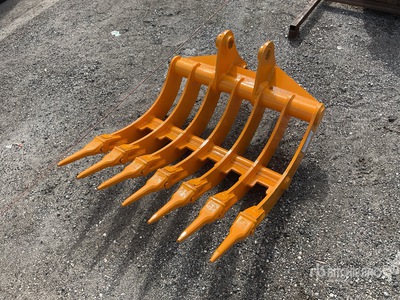 2025 GIYI 32 in Excavator Rake - Fits Cat 305 (Unused)