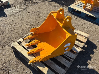 2025 GIYI GY-BK 24 in Excavator Bucket - Fits Cat 305 (Unused)