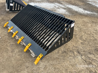 GIYI 66 in Skeleton Skid Steer Bucket (Unused)