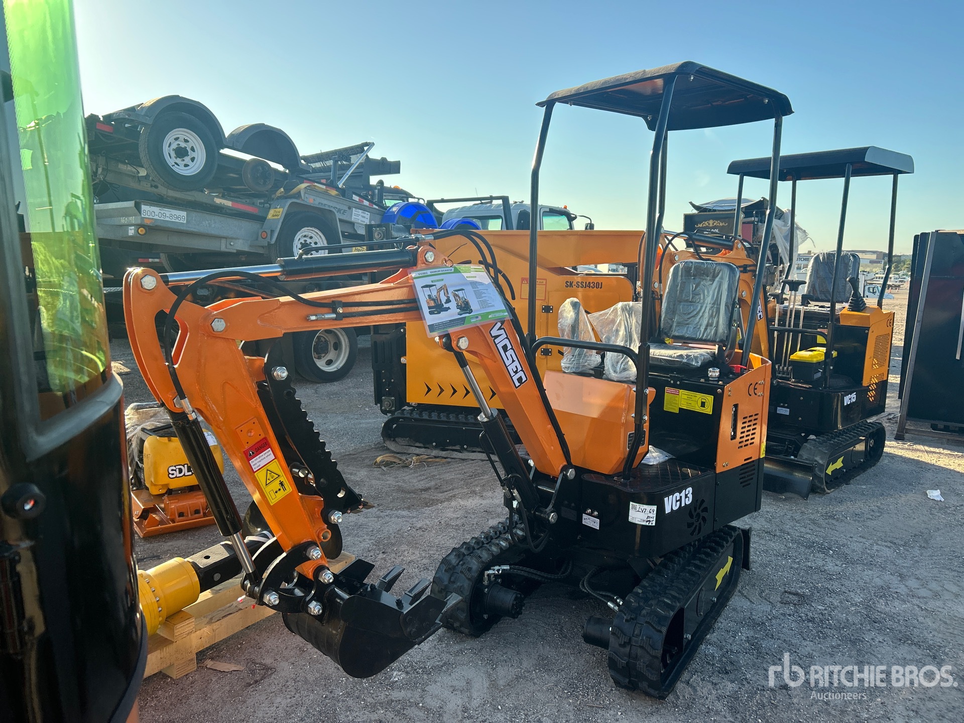 2025 VICSEC VC13 Mini Excavator (Unused)