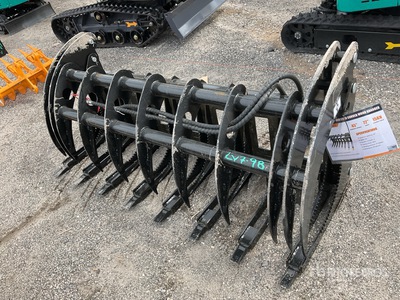 2025 GIYI GYCLG72C 72 in Log Skid Steer Grapple (Unused)