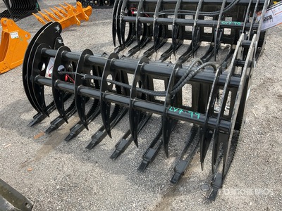 2025 GIYI GYCLG72C 72 in Log Skid Steer Grapple (Unused)