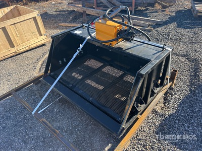 2025 GIYI GY-MVB43 43 in Screening Mini Skid Steer Bucket (Unused)