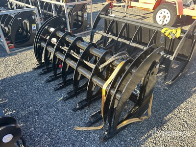 2025 GIYI GYCLG72C 72 in Skid Steer Root Rake (Unused)