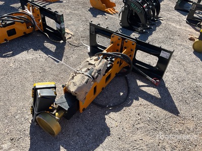 2025 GIYI GY-D680 Skid Steer Post Driver (Unused)