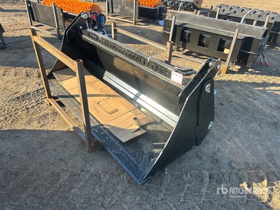 GIYI 72 in Multi-Purpose Skid Steer Bucket (Unused)