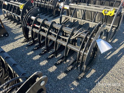 2025 GIYI GYCLG72C 72 in Skid Steer Root Rake (Unused)