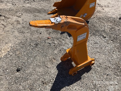 2025 GIYI 9 in Excavator Ripper - Fits CAT 305 (Unused)