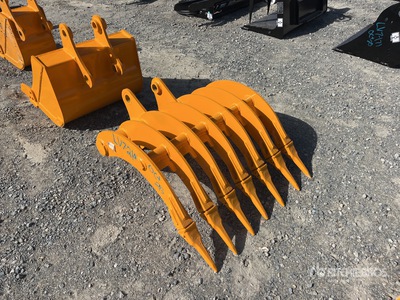 2025 GIYI 33 in Fit to cat 305 teeth مشط الحفارة (Unused)