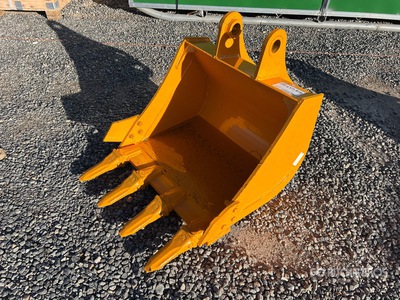 2025 GIYI GY-BK 24 in Digging Excavator Bucket - Fits Cat 305 (Unused)