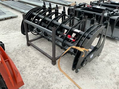2025 GIYI GYCLG72C 72 in Skid Steer Root Rake (Unused)