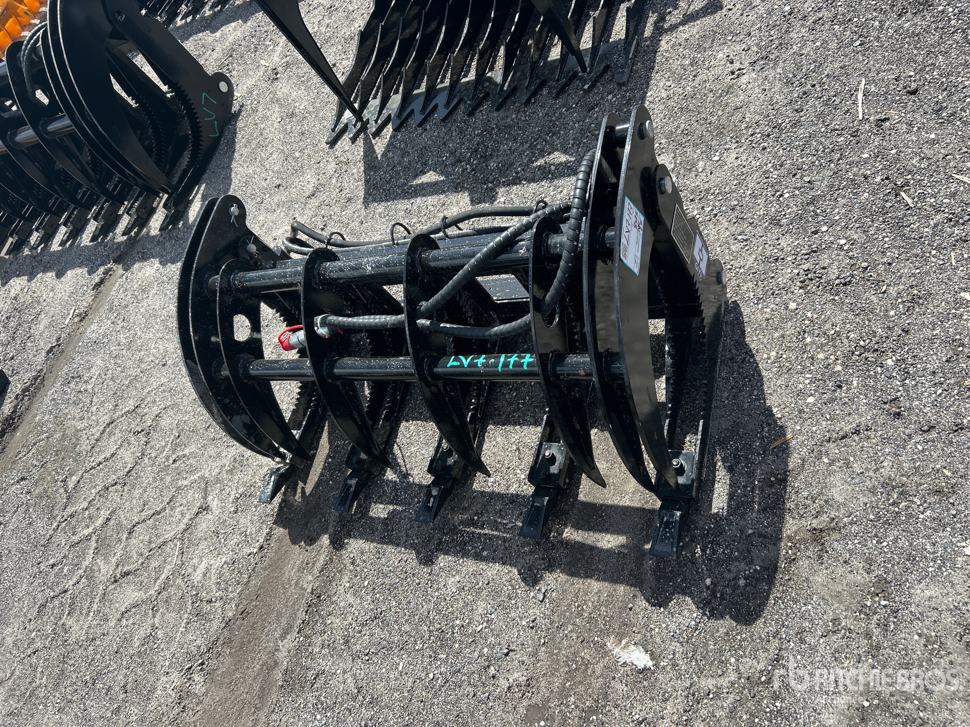 2025 GIYI GY-MCLG60 Skid Steer Grapple (Unused)