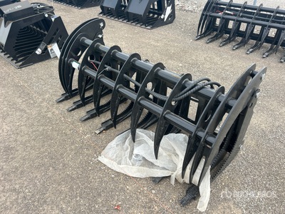 2025 GIYI GYCLG72C 72 in ملقط للسكيد ستير (Unused)