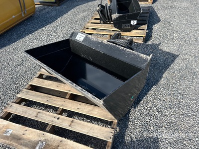 2025 GIYI GY-D5T 36 in Hydraulic Tilting Excavator Bucket (Unused)