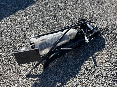 2025 GIYI GY-XJ5T 12 in Hydraulic Excavator Thumb (Unused)