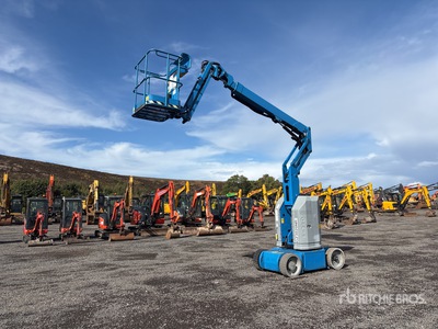 Genie 3020 2WD Electric Articulating Boom Lift