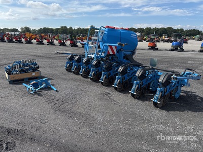 2022 Lemken Azurit 10K Planter