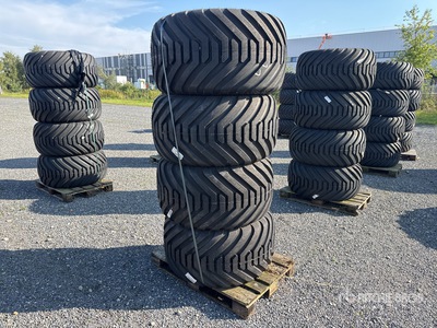 Quantity of (4) 550/45-22.5 16PR Ruedas