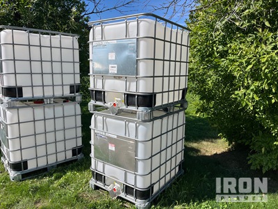 Quantity of (2) 275 gal Tanque de agua (Unused)