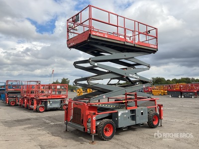 2015 Skyjack SJ9250RT 4x4 Diesel シザーリフト