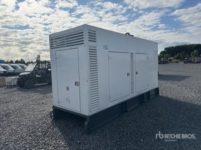 2005 XAMF036 Skid-Mounted 350kva Generador