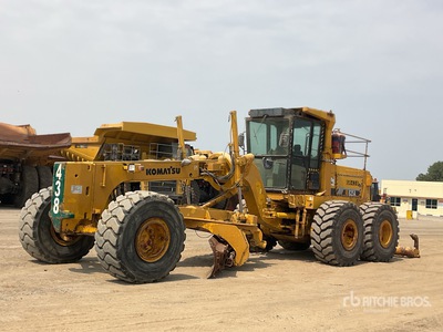 2011 Komatsu GD825A-2 Motor Grader