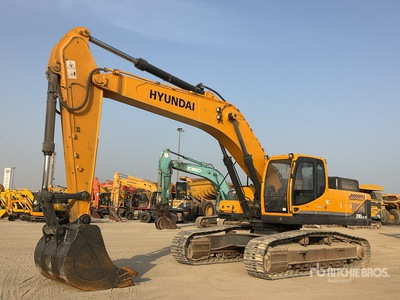 2017 Hyundai 390LC-9 حفارة بجنزير