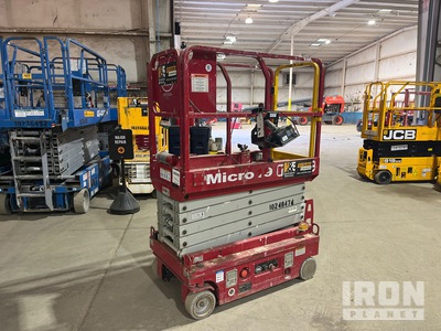 2018 (unverified) MEC Micro 19 Electric Scissor Lift
