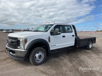 2019 Ford F-550 4x4 Crew Cab شاحنة مسطحة