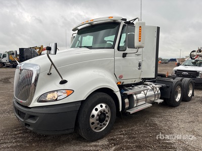 2014 International ProStar+ 122 6x4 Cabina per trattore stradale