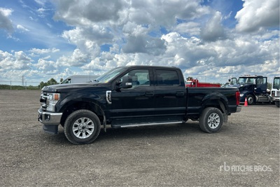 2020 Ford F-350 4x4 Crew Cab Pickup
