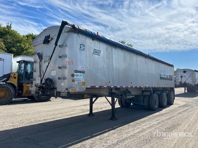 2009 East 37 ft Tri/A End Dump Trailer