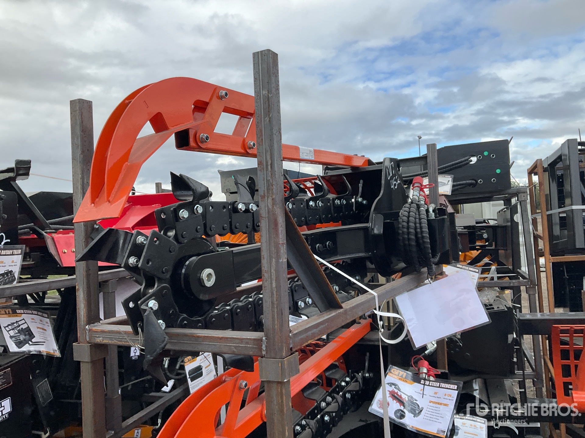 2025 GIYI GY-X39F Mini Skid Steer Trencher (Unused)
