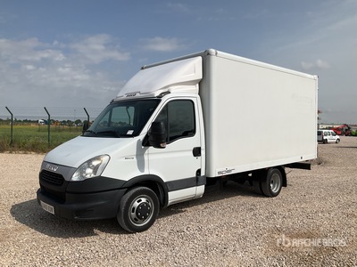 2013 Iveco Daily 35C15 4x2 Camion fourgon