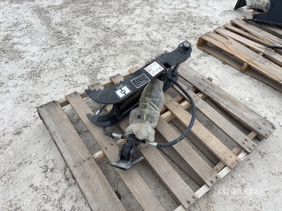 2025 GIYI GY-XJ3T 30 in Hydraulic Excavator Thumb (Unused)