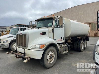 2016 Peterbilt 348 4000 gal 6x4 Camion cisterna de agua