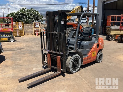 2018 Toyota 8FGU25 4750 lb Pneumatic Tire Forklift