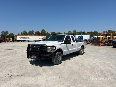 2015 Ford F-250 4x4 Extended Cab Pickup