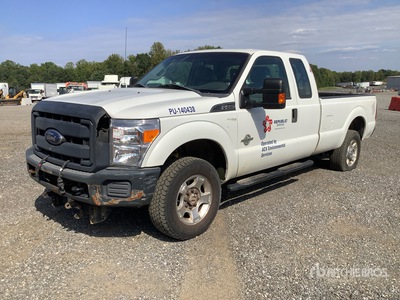 2013 Ford F-250 XL 4x4 Extended Cab Pickup