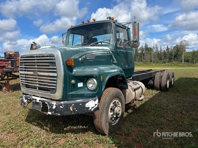 1991 Ford L800 6x4 Cab and Chassis