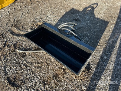 2025 GIYI GY-D3T 32 in Tilting Excavator Bucket (Unused)