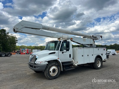 2005 Altec AA755L 55 ft on 2006 International 4300 4x2 Bucket Truck